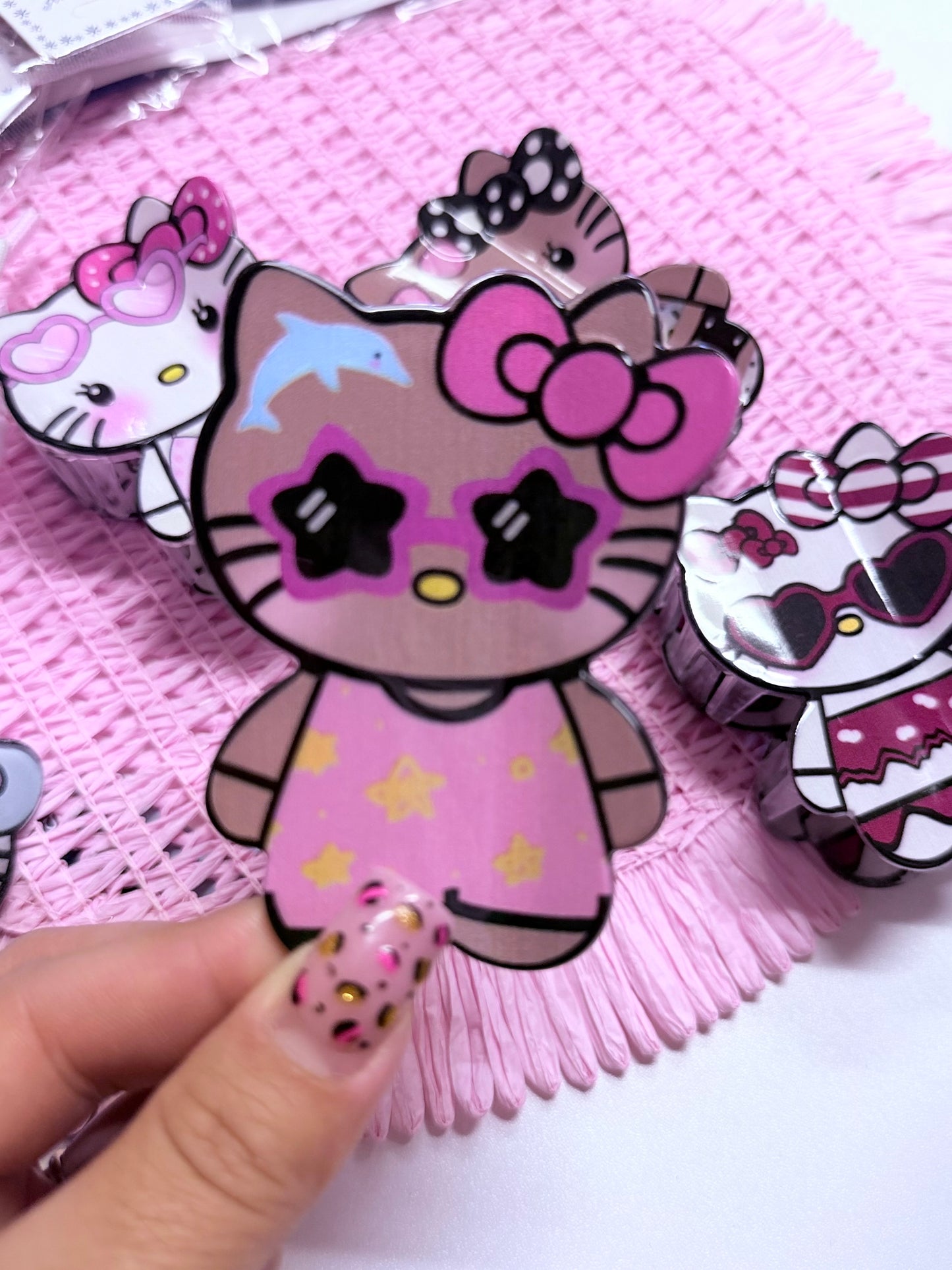 Kitty hair claw clip