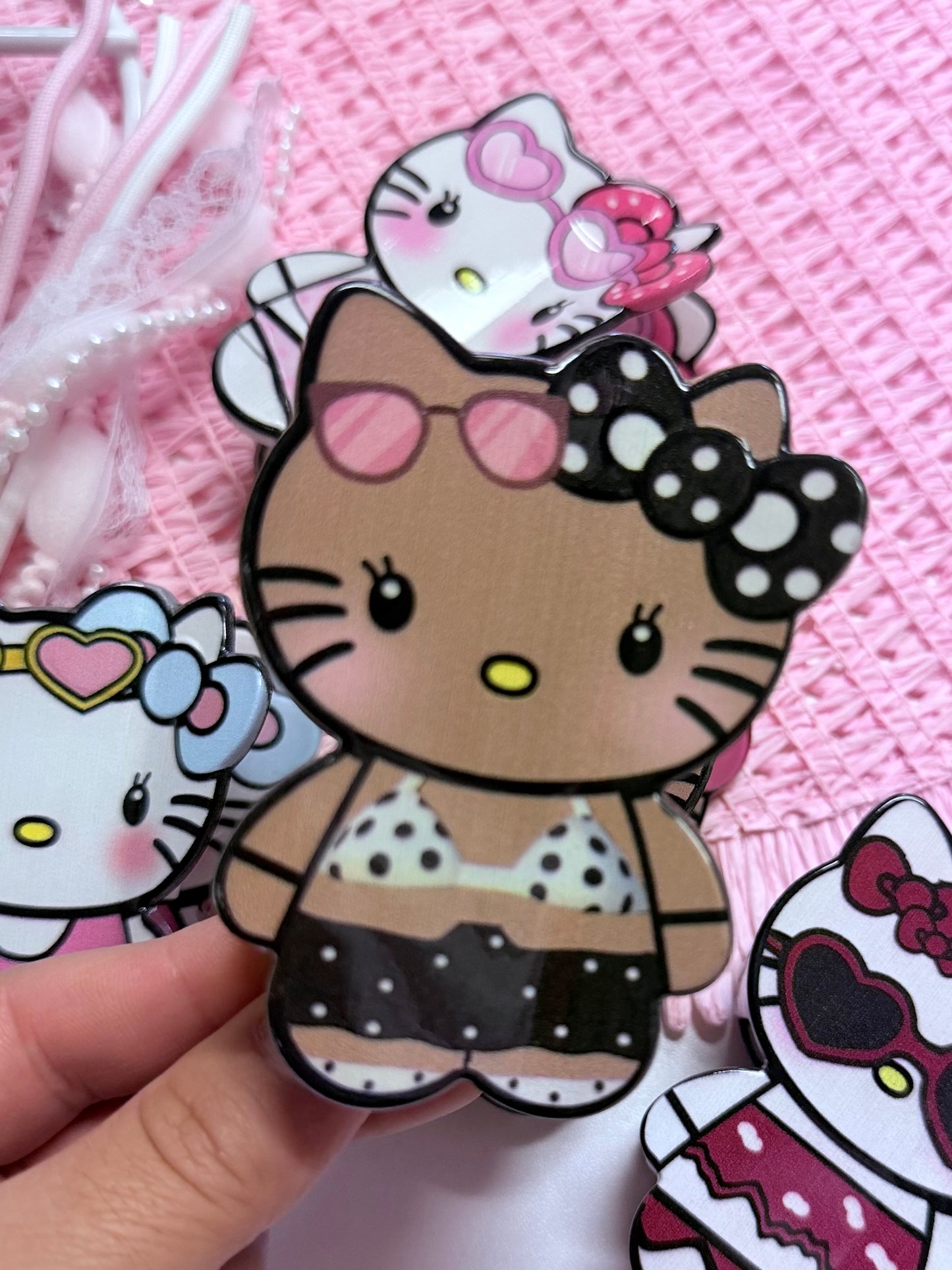 Kitty hair claw clip